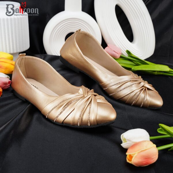 Premium Flat shoe (𝐒𝐧𝐢𝐠𝐝𝐡𝐚)