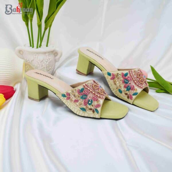 Premium Handcrafted Heel (𝑷𝒖𝒔𝒉𝒑𝒊𝒕𝒂)