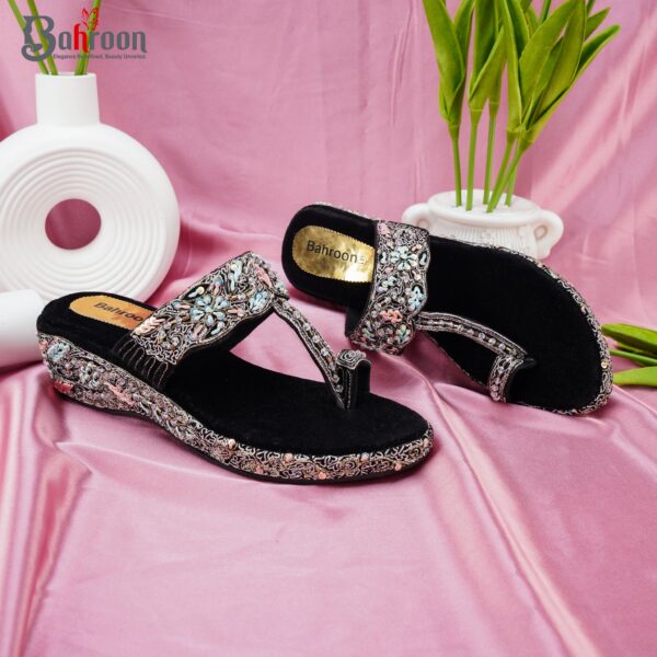Premium Platform Heel (𝐍𝐨𝐨𝐫𝐣𝐚𝐡𝐚𝐧)