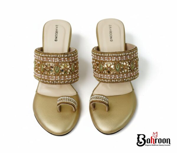 Premium Handcrafted Heel ( 𝐓𝐡𝐞 𝐙𝐚𝐫𝐢 𝐁𝐥𝐨𝐜𝐤 )