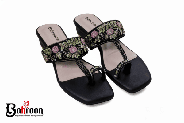 Premium Handcrafted Flats (𝑩𝒂𝒉𝒓𝒐𝒐𝒏 𝑩𝒍𝒊𝒔𝒔)