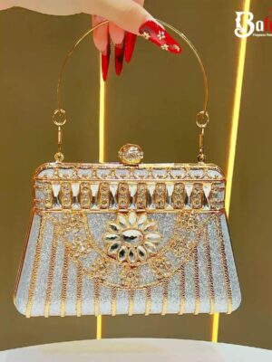 LuxuryDiamondBucketBag5.jpg