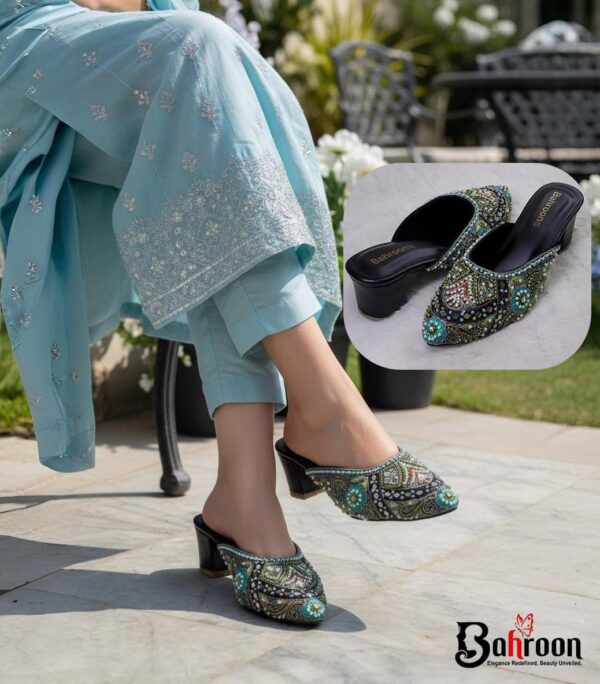 Premium Handcrafted Half pump (𝑷𝒂𝒌𝒉𝒊𝒓𝒂𝒋)
